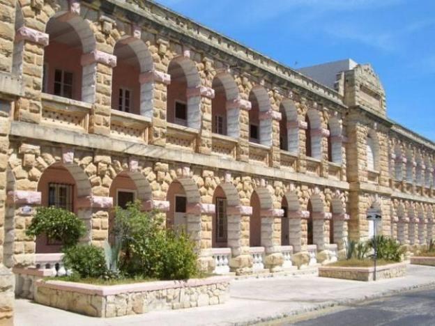 Sprachcaffe International,Paceville>>Malta,3 star