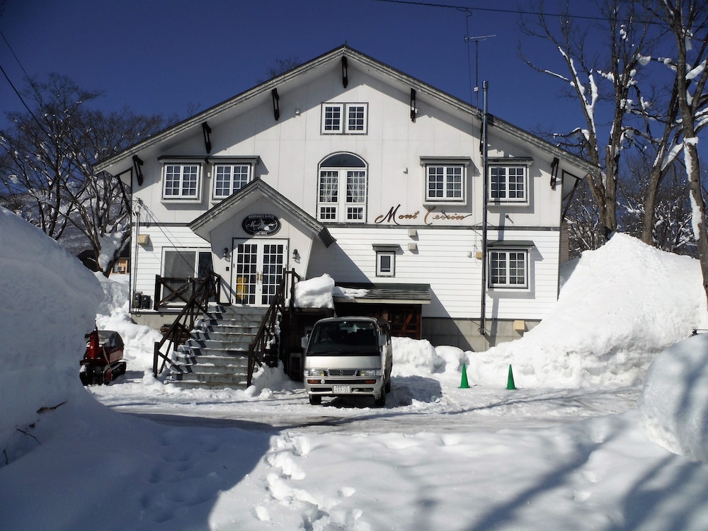 Mont Cervin,Near Akakura Onsen Ski Area,2 star