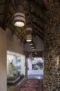 Bona Bona Game Lodge,Makwassie>>Klerksdorp,4 star