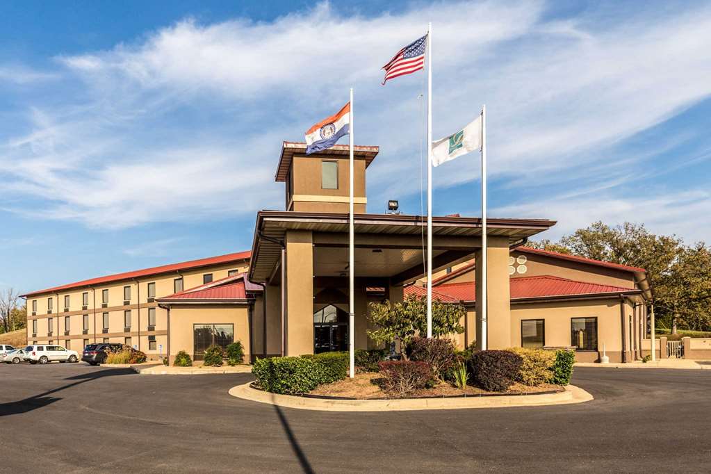 Quality Inn,West Plains>>Springfield,2.5 star