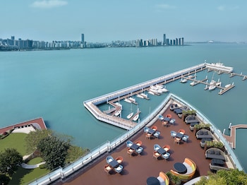 Intercontinental Haikou Seaview By Ihg,Hainan>>Haikou,5 star