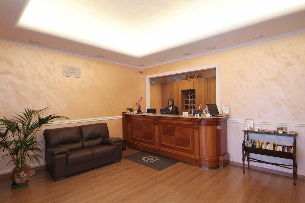 E H Suites Rome Airport,Near Necropoli Di Porto Isola Sacra,3 star