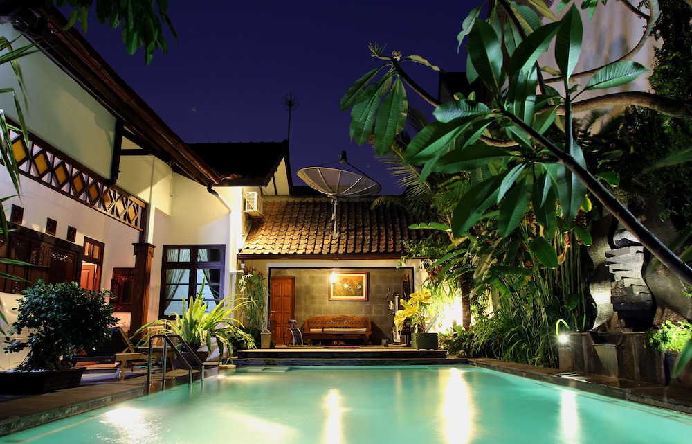 Griya Yunika Homestay,Near Gumuling Well,3 star