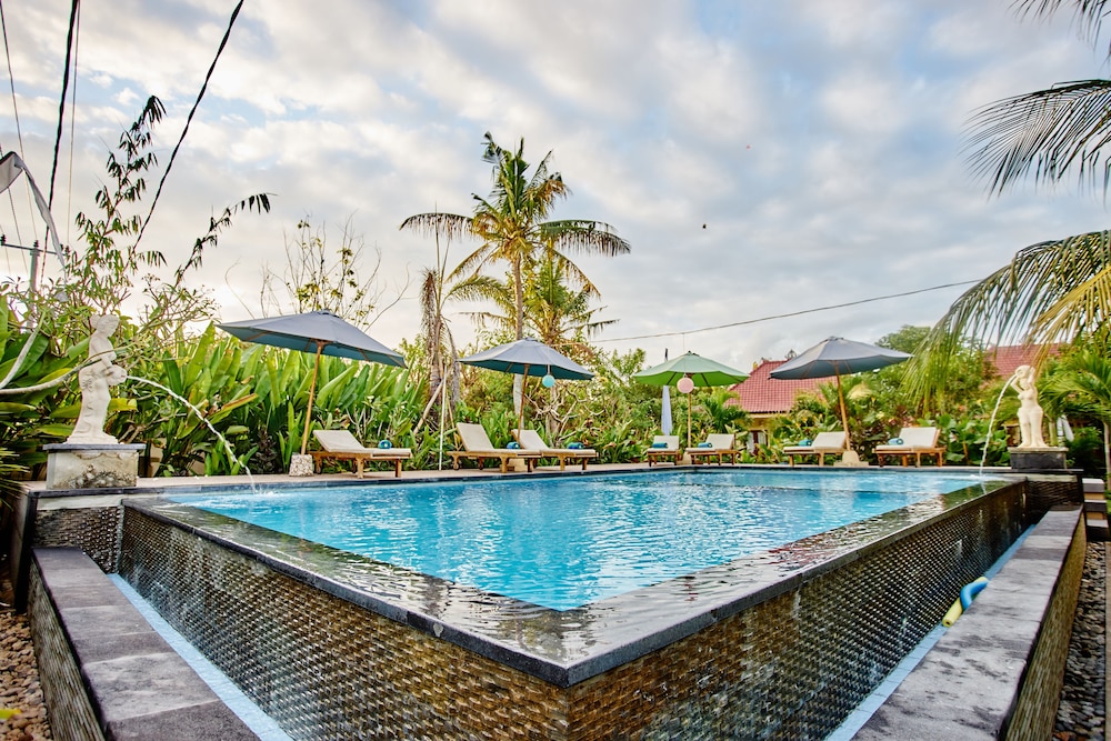 Taos House Lembongan,In Lembongan Island (Mushroom Bay),3 star