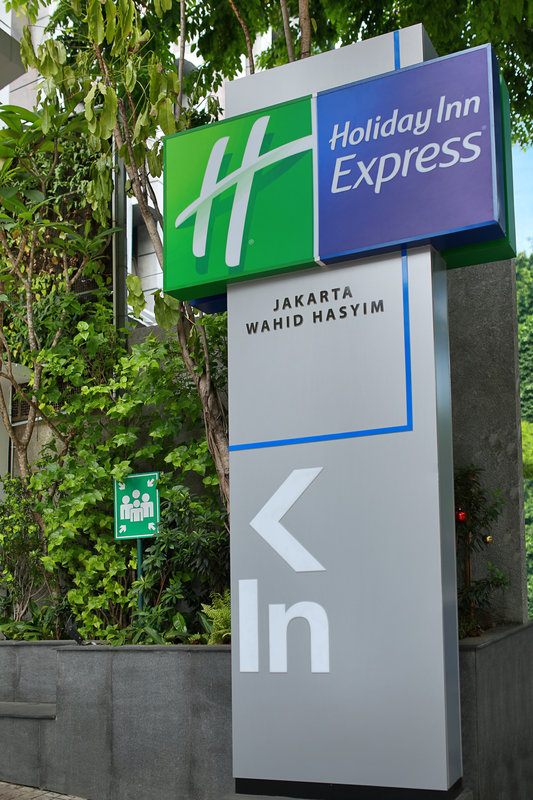 holiday inn express jakarta wahid hasyim an ihg hotel