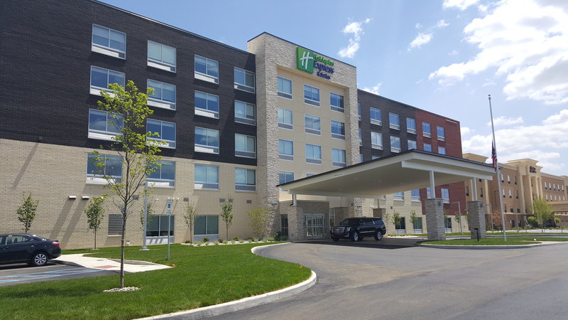 Holiday Inn Express & Suites Toledo West, An Ihg Hotel,Ohio>>Toledo,2.5 star