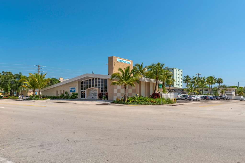 rodeway inn near hollywood beach