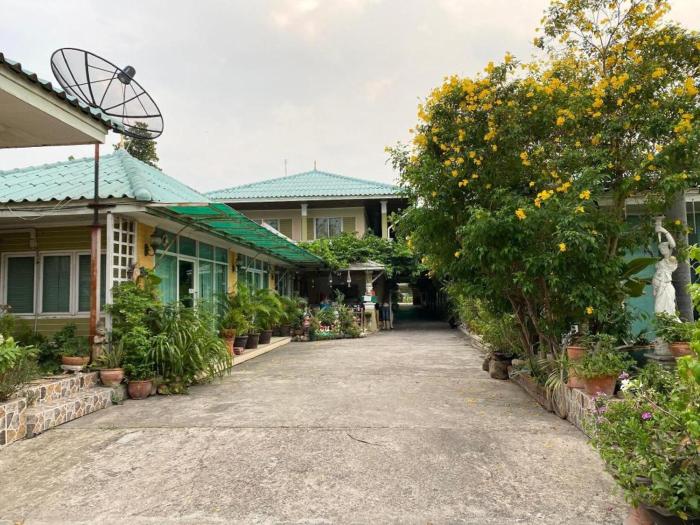 Kacha Resort,Lak Hok>>Bangkok,3 star