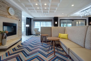 hampton inn and suites yonkers