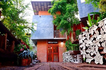 Hy Resort,Chonburi>>Chon Buri,3 star