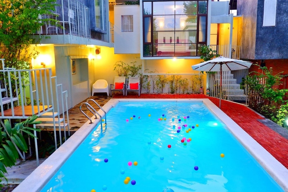 hy resort