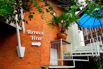 Hy Resort,Chonburi>>Chon Buri,3 star