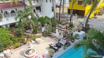 white castle resort and hotel