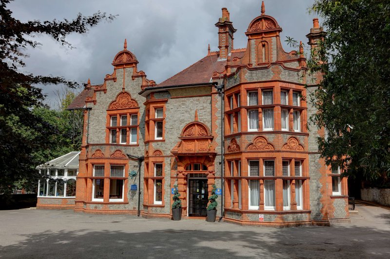 sure hotel by best western reading