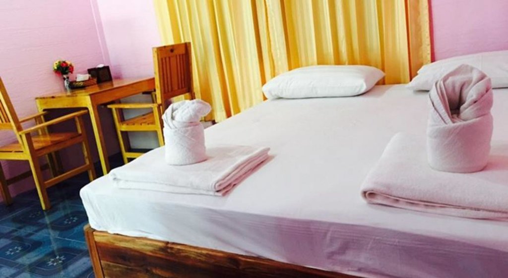 Kulnatee Resort,Samut Songkhram>>Amphawa,2 star