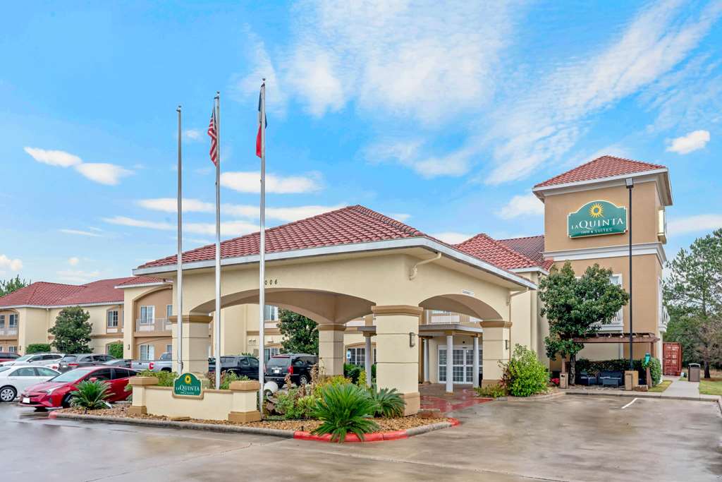 La Quinta Inn & Suites By Wyndham Conroe,Houston>>Conroe,3 star