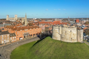 Hilton York,North Yorkshire>>Fulford,4 star