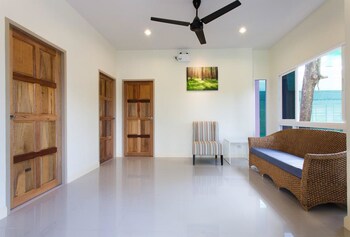 Sandy House,Karon>>Cape Panwa,2 star