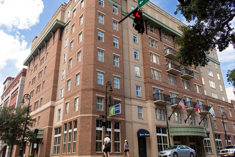 holiday inn express savannah historic district by ihg