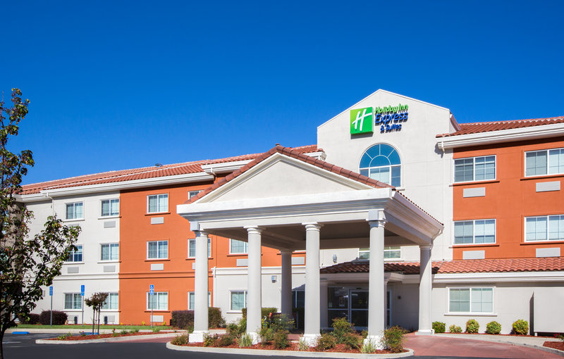 Holiday Inn Express Hotel & Suites Oroville Lake