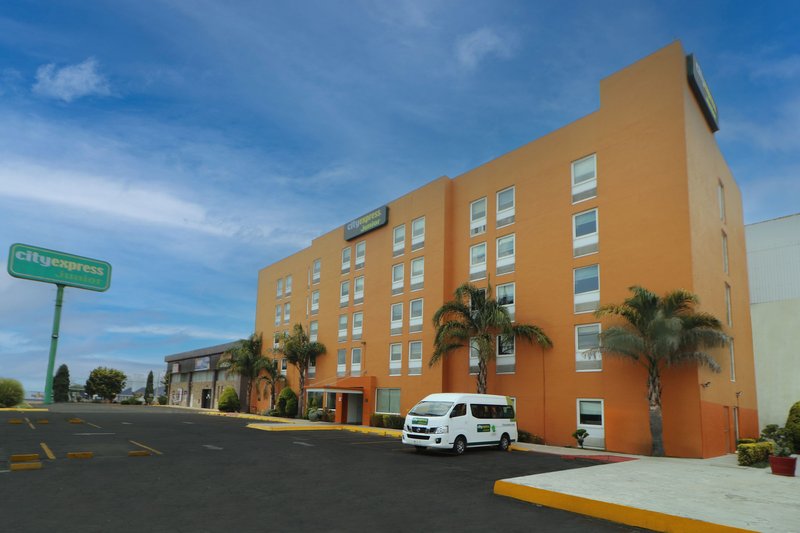 city express junior by marriott toluca aeropuerto