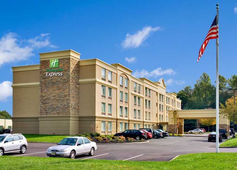 Holiday Inn Express Hotel & Suites West Long Branch,New Jersey>>Long Branch,2.5 star