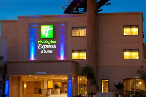 Holiday Inn Express Hotel & Suites Woodland Hills By Ihg,Woodland Hills>>Los Angeles,3 star