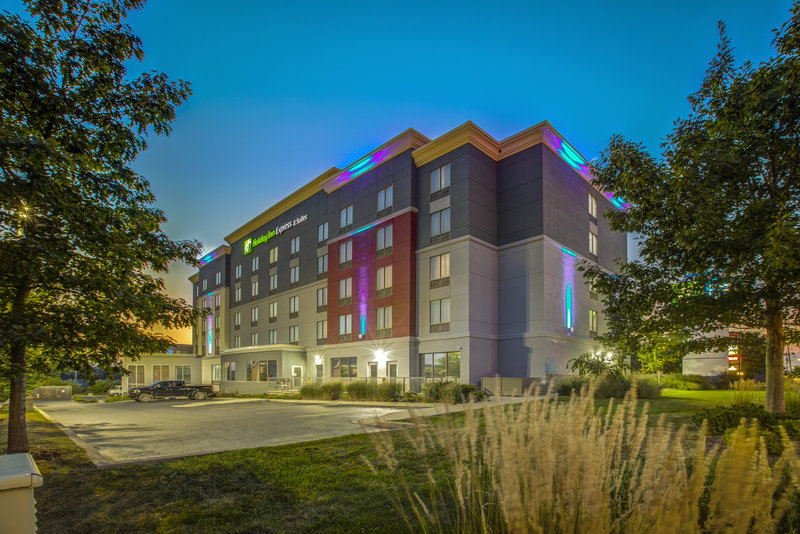 Holiday Inn Express & Suites Woodstock South, An Ihg Hotel