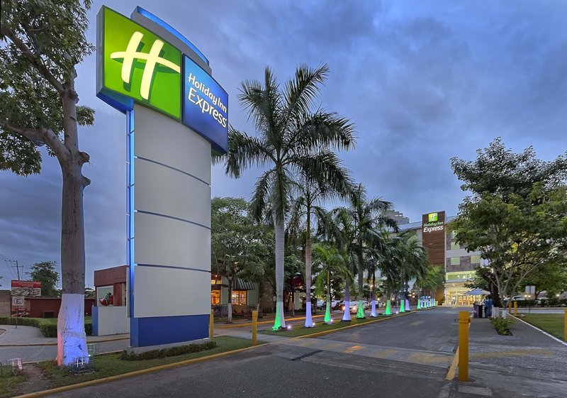 holiday inn express villahermosa tabasco 2000 by ihg