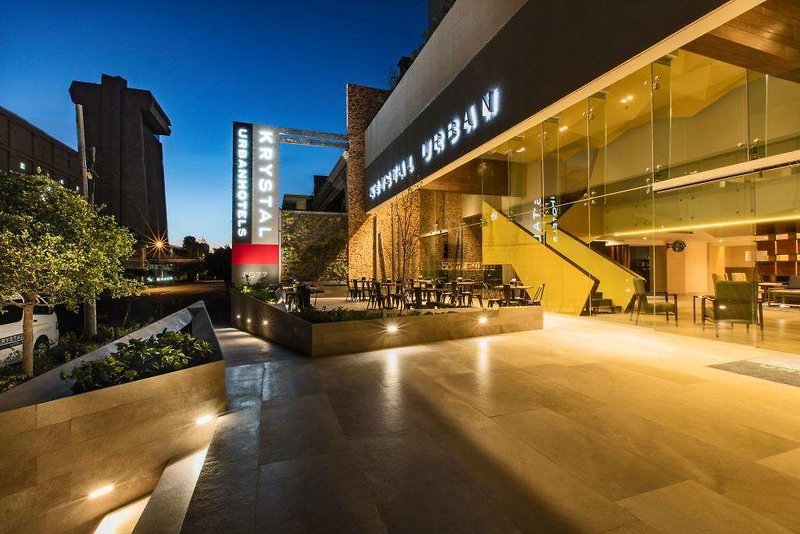 krystal urban guadalajara