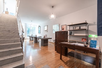 Too Cute - 2B Str8,Lombardy>>Lambrate,3 star