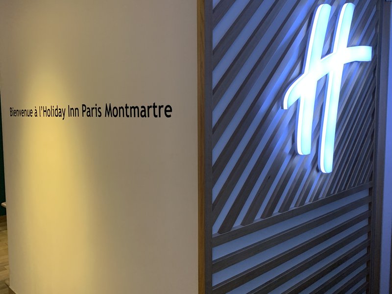 Holiday Inn Paris - Montmartre By Ihg,Montmartre>>Gare Du Nord,4 star