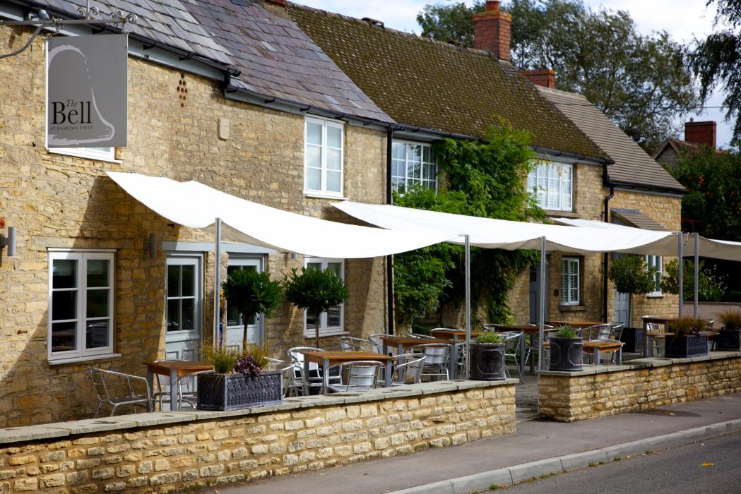 Bell At Hampton,Cherwell>>Bletchingdon,4 star