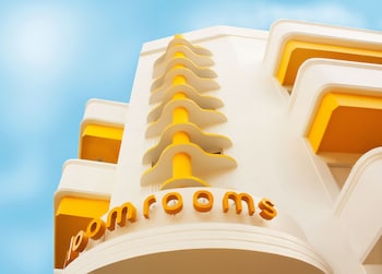 Bloomrooms @ New Delhi Railway Station,Paharganj,3 star