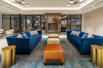 the riverside plaza hotel