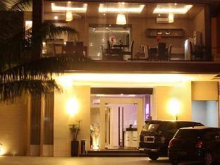 life emerald hotel surabaya