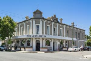 The Local Hotel,Fremantle>>Beaconsfield,2.5 star
