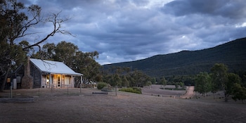 Grampians Pioneer Cottages,Halls Gap>>Grampians,4 star