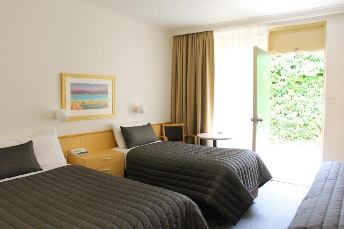 Mid City Motor Inn,New South Wales>>Canberra,3 star