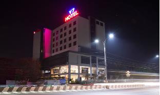 V7 Hotel