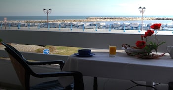 hotel le dauphin bleu