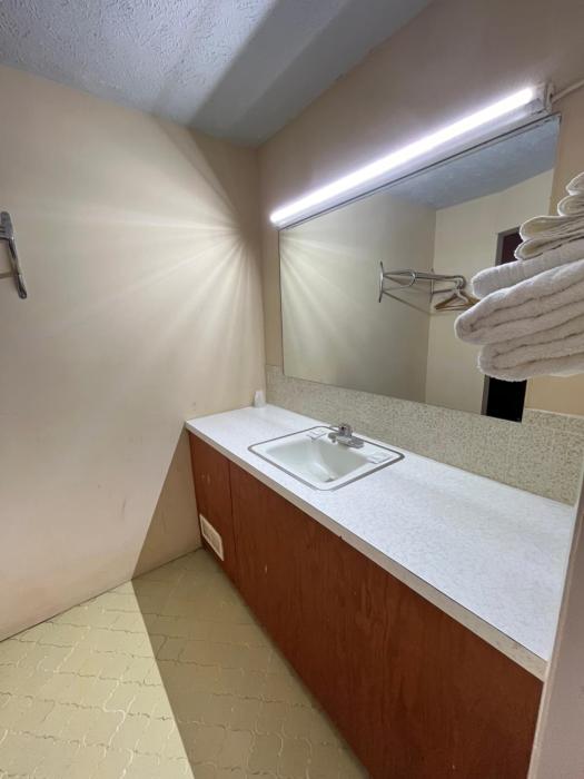 Mountain Empire Motel,United States Of America>>Mountain City,2 star