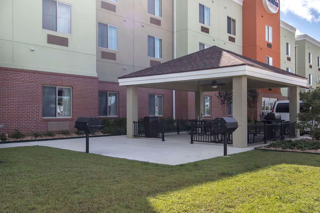 Suburban Studios Donaldsonville - Gonzales,Donaldsonville>>Darrow,2 star