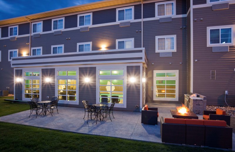 Grandstay Hotel And Suites,Near Valley City Park,2.5 star