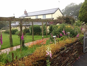 Barton Gate Farm Guesthouse,In Holsworthy,3.5 star