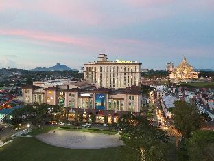 The Waterfront Hotel