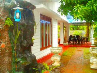 Rock Cascade Homestay,Sigiriya>>Polonnaruwa,3 star