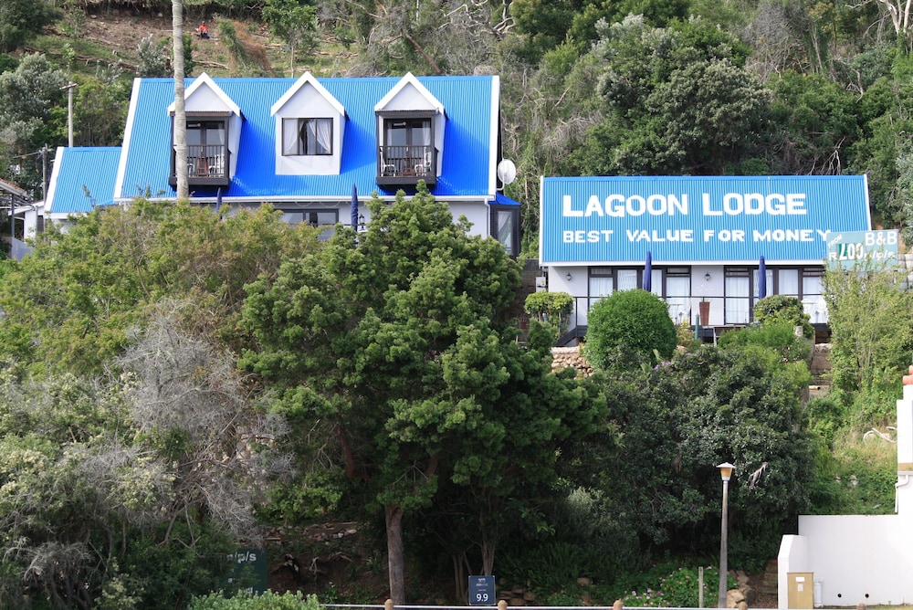 lagoon lodge