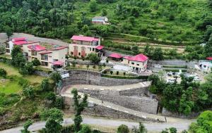 Mist N Meadows Resort,Chandigarh>>Chail,3 star