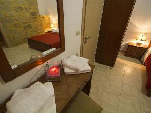 agarathos traditional rooms